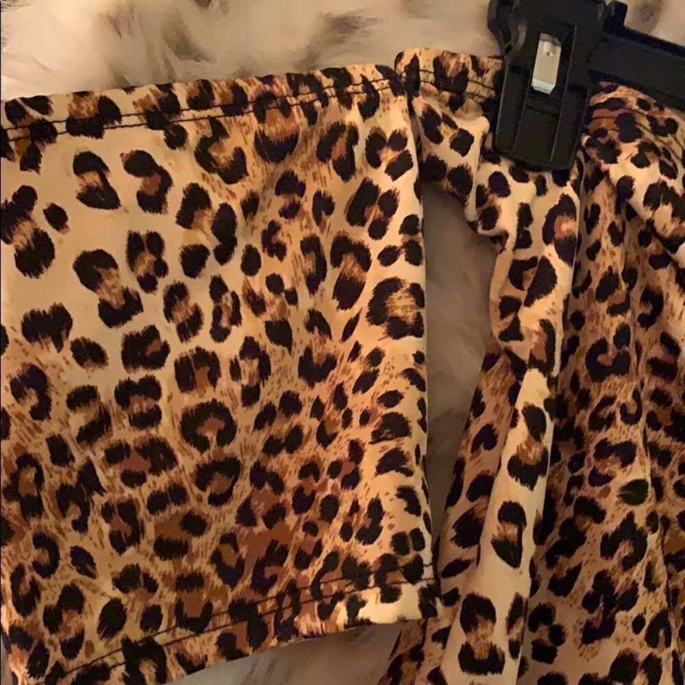 Leopard printed top - Picture 2 of 3